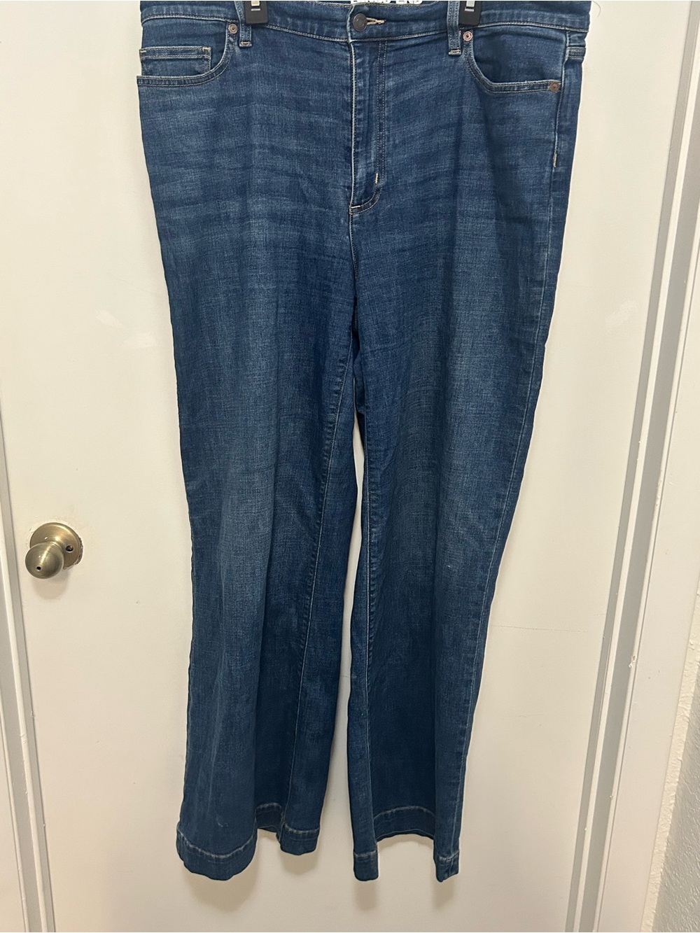 Lands' End Women's Flared Jeans in Classic Blue